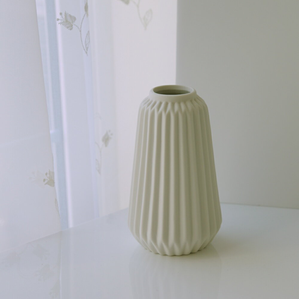 花瓶 フラワーベース 陶器 白 おしゃれ モダン アンティーク 北欧 DIDIER 花瓶 フレンチライン 一輪挿し M ホワイト Φ9×高さ15cm