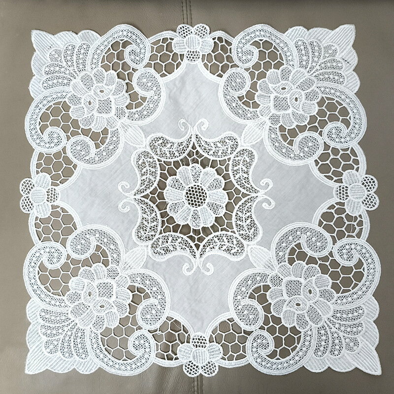 【レース ドイリー ホワイト 刺繍】DIDIER ロココホワイトレース スクエア／テーブルクロス 花柄 アンティーク調 インテリア雑貨 送料無料