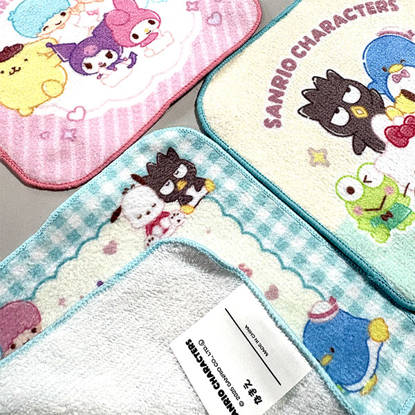 キャラクター雑貨CHERICOのミニタオル サンリオ 3枚セット 902243 ハローキティ マイメロディ キキララ シナモンロール 3枚組 プチタオル オールスター グッズ キッズ タオルハンカチ 【t1313】｜アングル2