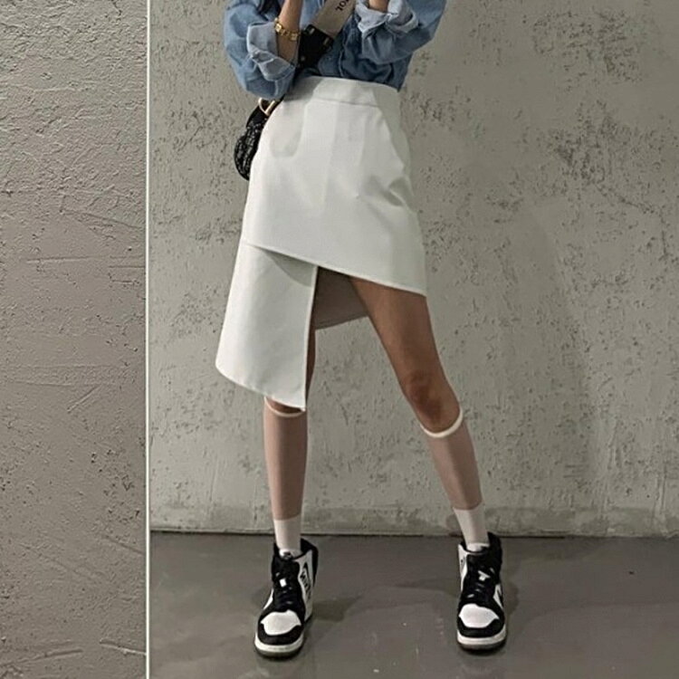 6500円→4550円【 ブラックフライデー30%off 】フェイクレザースカート フェイクレザー スカート ミニスカート ミディスカート アシンメトリー デザイン 無地 レディース 女性 韓国ファッション モード スタイルアップ 細見え 美脚 脚長