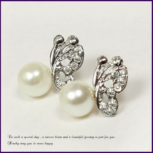 樂天商城 - パールカラー 真珠 蝶モチーフ バタフライ ピアス フェミニン 大人かわいいデザインピアス