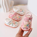 777円OFFクーポン サンダル 女の子 ガールズシューズ つま先保護 可愛い お花飾り キッズサンダル ベビーシューズ 子供靴 蒸れない 夏用 子ども用サンダ...