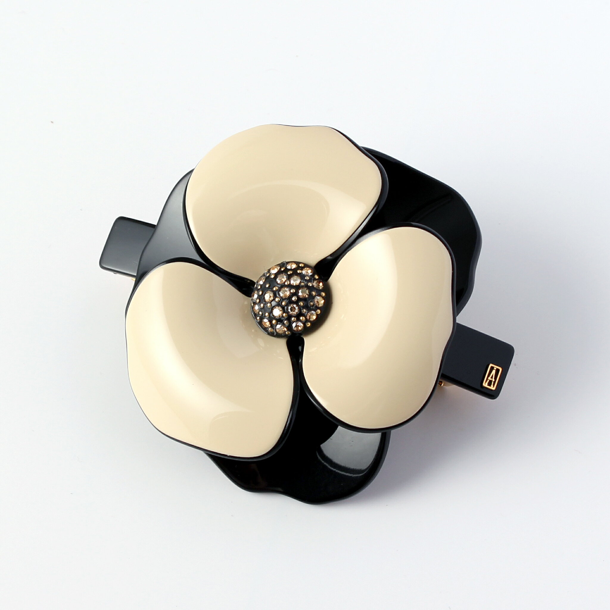 アレクサンドル ドゥ パリ ALEXANDRE DE PARIS バレッタ サンドベージュ×ブラック CAMELIA ST HONORE BARRETTE [カメリア] 8cm AA8-14178-03 S1 NOIR/PANAMA【国内配送】のサムネイル