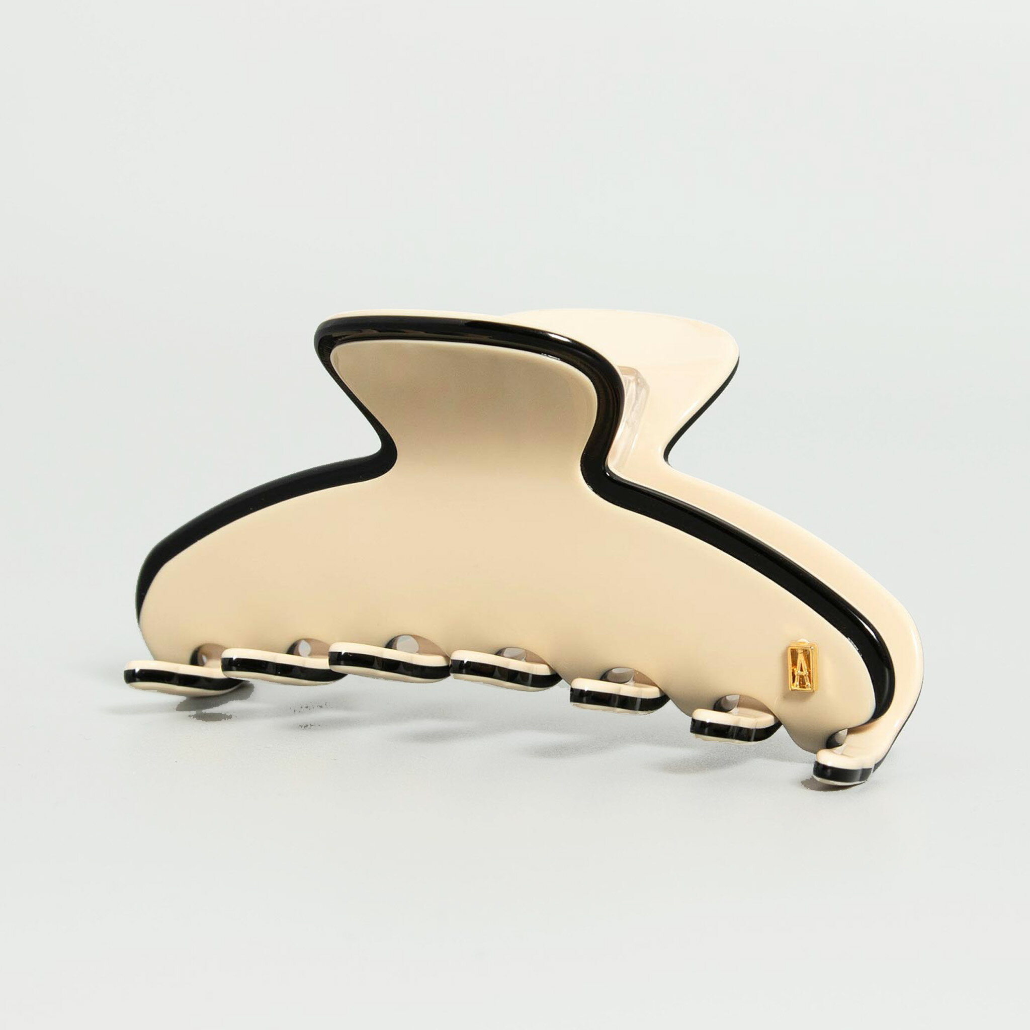 アレクサンドル ドゥ パリ ALEXANDRE DE PARIS ヘアクリップ（ミディアムサイズ） ライトベージュ×ブラック SAINT HONORE HAIR CLIP M 8.5cm ACCM-14278-03 S VENDOMEのサムネイル
