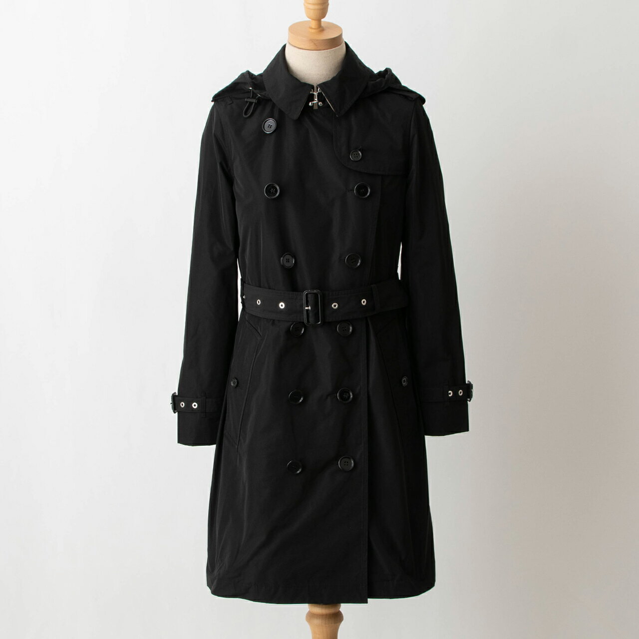 バーバリー BURBERRY レディース トレンチコート ブラック KENSINGTON [ケンジントン] 80335201 W20:GBTM A1189 BLACK【英国】【アウトレット】のサムネイル