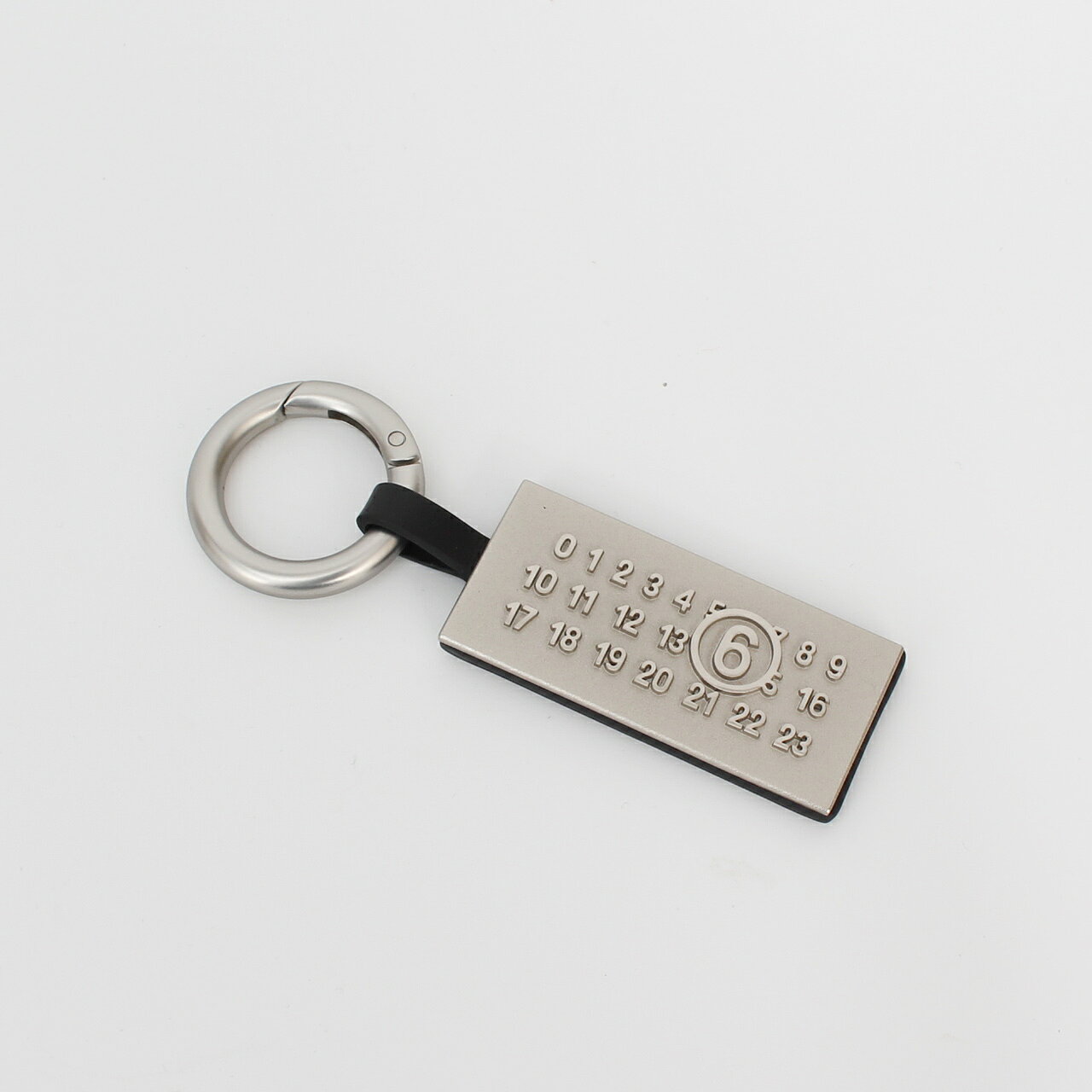 エムエム6 メゾンマルジェラ MM6 MAISON MARGIELA キーリング NUMERIC TAG KEYRING  レディース メンズ SA5UA0005 P8885