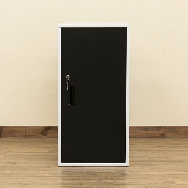 (インボイス対応)ハイタイプ 鍵付きロッカー/収納ラック 【ブラック】 幅38cm スチール カギ×2個 棚板 転倒防止器具付き 連結可 『キューブBOX』【代引不可】