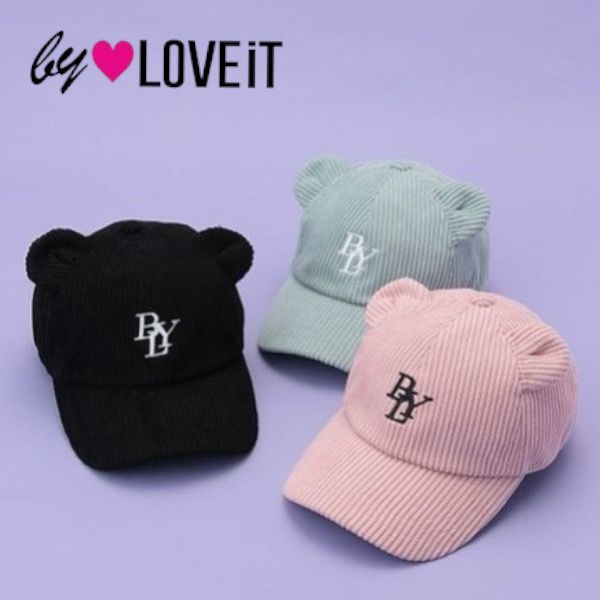 【2024秋冬セール】by LOVEiT クマ耳キャップ No.7843433（ 子供服 女の子 バイラビット キッズ トドラー ジュニア 小物 帽子 クマ耳 くま キャップ コーデュロイ ロゴ 可愛い カジュアル ガーリー 耳付き お出掛け エメラルドグリーン サックス クロ ピンク 秋 冬 ）のサムネイル