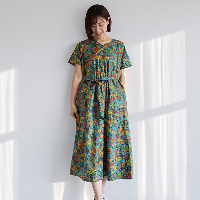 Rakuten - リバティ ワンピース　 Aライン ＜キアラ＞　グリーン系　 夏ワンピ　ゆったり涼しい　楽ワンピ　着やせ　リゾート　リバティプリント使用