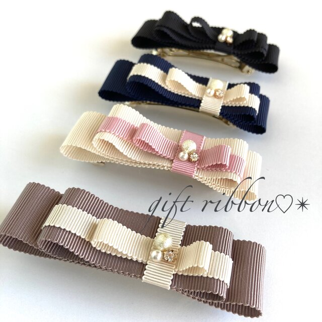 バナナクリップ【gift ribbonバレッタ】Xmasプレゼントヘアアクセサリー ヘアクリップ リボン 花 バレッタ バナナクリップアーチ型 大きめ 小さめ ...