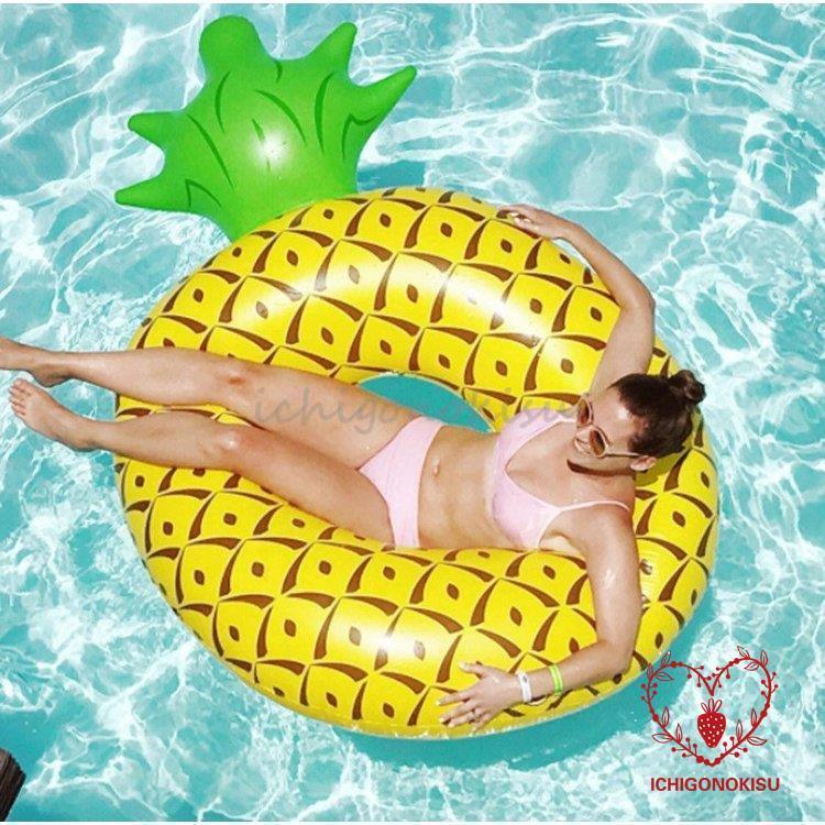 膨らんだ状態は160*90*35cm、内径は45 cmです。[素材]PVC[生産国]中国[備考]※空気入れは付属しておりません。　サイズは、実寸を測っているため多少の誤差はございます。実商品とPC画面では、多少見た目の色に違いがございます。■メーカーの都合により、商品細部のデザインや素材が予告無く変更される場合がございます。 ■生産コスト優先のため粗雑な縫製や色ムラが稀にみられることがございます。着用に支障が無いものに関しましては保証対象外となります。。着用に問題のない製法のほつれ、商品の性格上、開封された商品?一度でも着用されました商品の返品?交換は一切お受け致しません。初期不良の場合、未使用の商品のみ到着日から7日以内にご連絡頂ければご返金、交換対応させて頂きます。膨らんだ状態は160*90*35cm、内径は45 cmです。[素材]PVC[生産国]中国[備考]※空気入れは付属しておりません。　サイズは、実寸を測っているため多少の誤差はございます。実商品とPC画面では、多少見た目の色に違いがございます。■メーカーの都合により、商品細部のデザインや素材が予告無く変更される場合がございます。 ■生産コスト優先のため粗雑な縫製や色ムラが稀にみられることがございます。着用に支障が無いものに関しましては保証対象外となります。。着用に問題のない製法のほつれ、商品の性格上、開封された商品?一度でも着用されました商品の返品?交換は一切お受け致しません。初期不良の場合、未使用の商品のみ到着日から7日以内にご連絡頂ければご返金、交換対応させて頂きます。