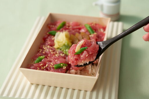 【近海中落ちマグロ丼】ちから寿し 送料無料 父の日 まぐろ丼 マグロ丼 生鮪 本マグロ 海鮮丼 冷凍 お取り寄せ 海産物 贈り物 刺身 まぐろ マグロ ギフト お祝い 海鮮 1人前 海鮮ギフト 冷凍食品 凍眠 瞬間冷凍 急速冷凍 内祝い プレゼント セット商品 2000円 3000円 【近海中落ちマグロ丼】ちから寿し 送料無料 父の日 まぐろ丼 マグロ丼 生鮪 本マグロ 海鮮丼 冷凍 お取り寄せ 海産物 贈り物 刺身 まぐろ マグロ ギフト お祝い 海鮮 1人前 海鮮ギフト 冷凍食品 凍眠 瞬間冷凍 急速冷凍 内祝い プレゼント セット商品 2000円 3000円