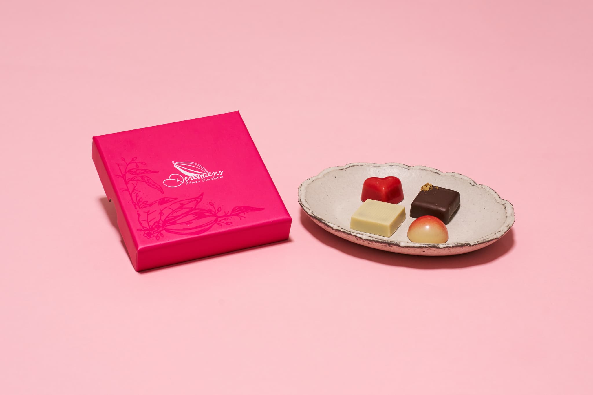 【ドゥルミアン正規販売店】 ドゥルミアンセレクション4（4粒入）ドゥルミアン チョコレート チョコ ちょこ バレンタイン ホワイトデー ベルギー 直輸入 お菓子 高級 最高級 ギフト 贈り物 おすすめ ブランド 箱入り プレゼント