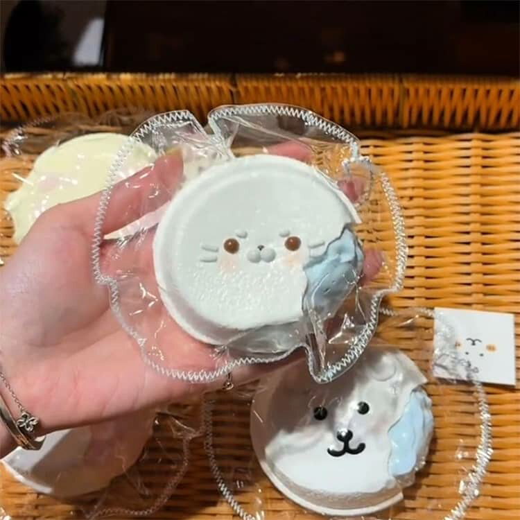 スクイーズ 大アザラシ プッシュ オシャレ ふわふわ 感触 ぷにぷに 低反発 大福 おしゃれ 肉球 ぬいぐるみ かわいい 握る ストレス解消 もちもち たい焼き スクイーズ Y2K 減圧食品サンプル 握って遊ぶ お菓子 デザート そっくり 癒し children-veteements-10005491 Children vetements サンプル画像3