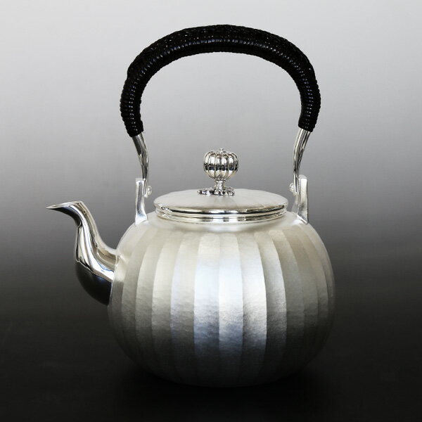 リムテー 日本製 一守堂 純銀・湯沸し 800cc 渡邉 和也 工芸士特注 縦筋紋/ is