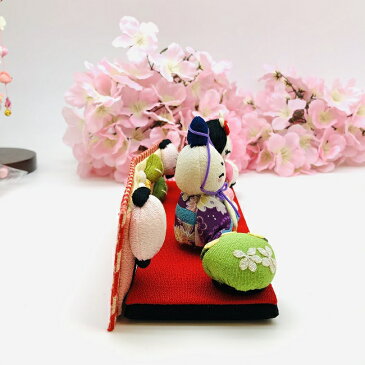 ひな壇飾り一段 かわいい コンパクト 壇付き 屏風付き 玄関 飾り 初節句 お祝い ちりめん 数量限定 お雛様 桃の節句 3月3日 上巳の節句 ひな人形 お内裏様 女の子