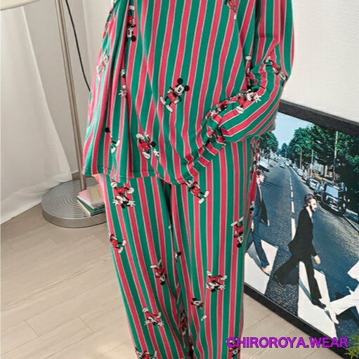 【7-10日程で発送】ストライプミッキー上下2点SET ディズニー　ルームウェア　ナイトウェアおそろコーデ　リンクコーデ