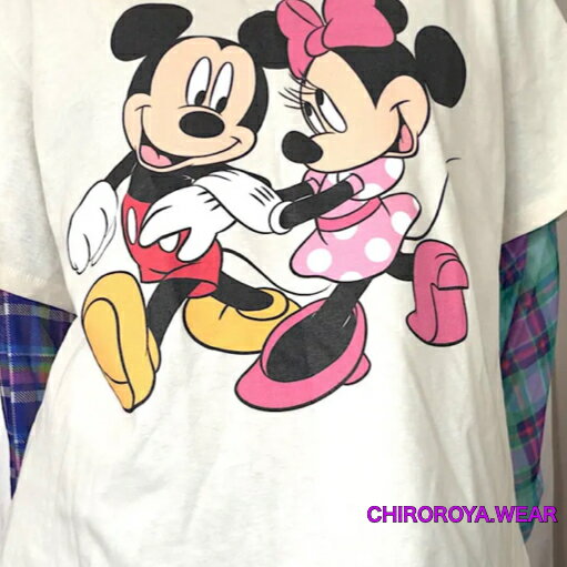 Rakuten - 【20-30日ほどで発送】ミッキーミニー仲良しTシャツ 4color ミッキー　ミニー　ディズニー