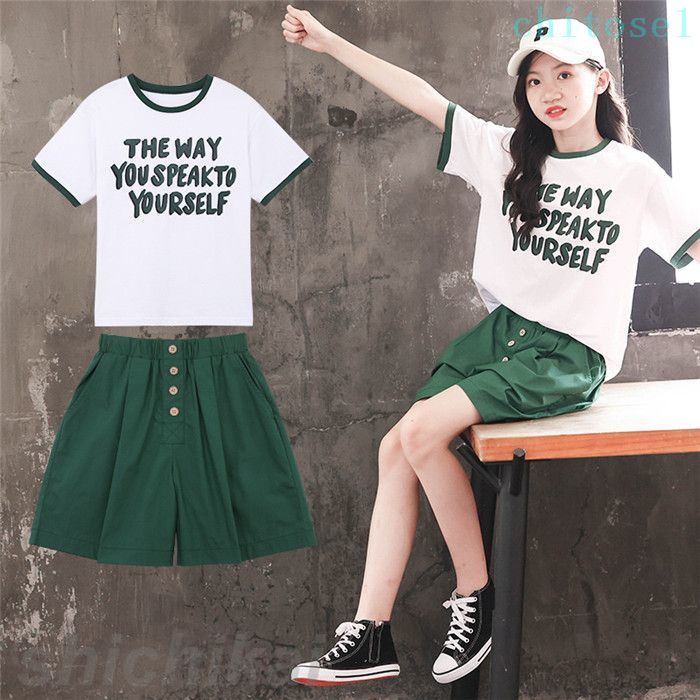 Rakuten - 期間限定5%クーポン ホワイトTシャツ 緑ハーフパンツ デニムパンツ キッズ 女の子 子供服 セットアップ 2点セット 半袖 シャツ+3分ズボン カジュアル パンツセット 春夏着 上下セット 小学生 通学着 可愛い子供服 安い chitose1