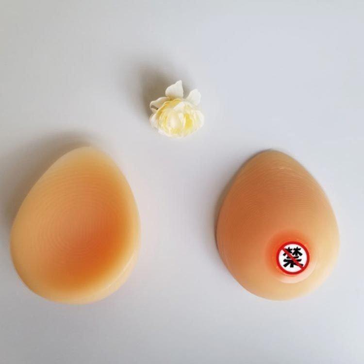 期間限定5%クーポン リアルシリコンおっぱいDカップ 株式会社錦 約500g×2バストア...