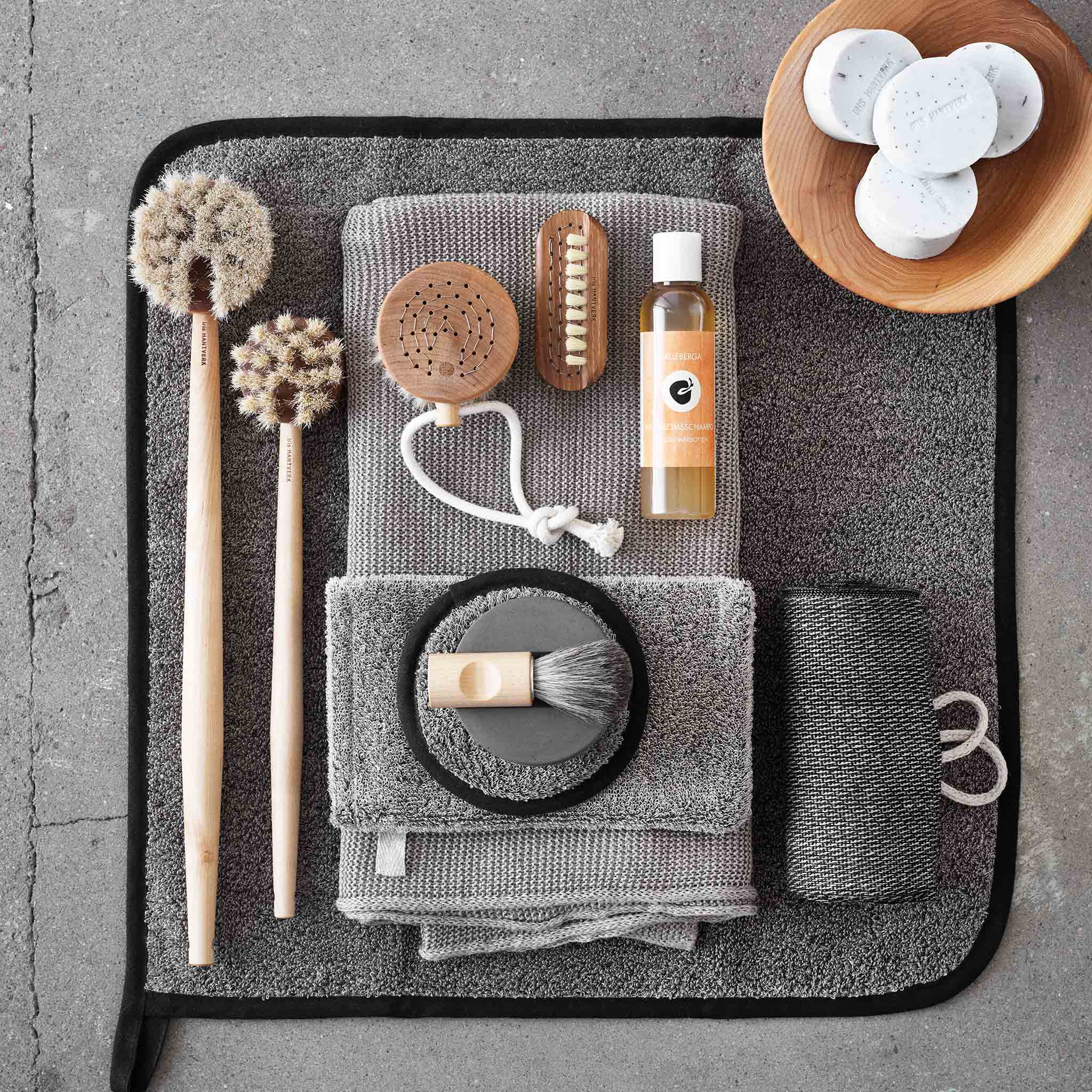 （Rudy）（La Maioliche）（ハンドクリーム）100ml　アイリスオブカプリ（ルディ）（ラ・マヨルカ）（Hand Cream）（Iris of Capri）