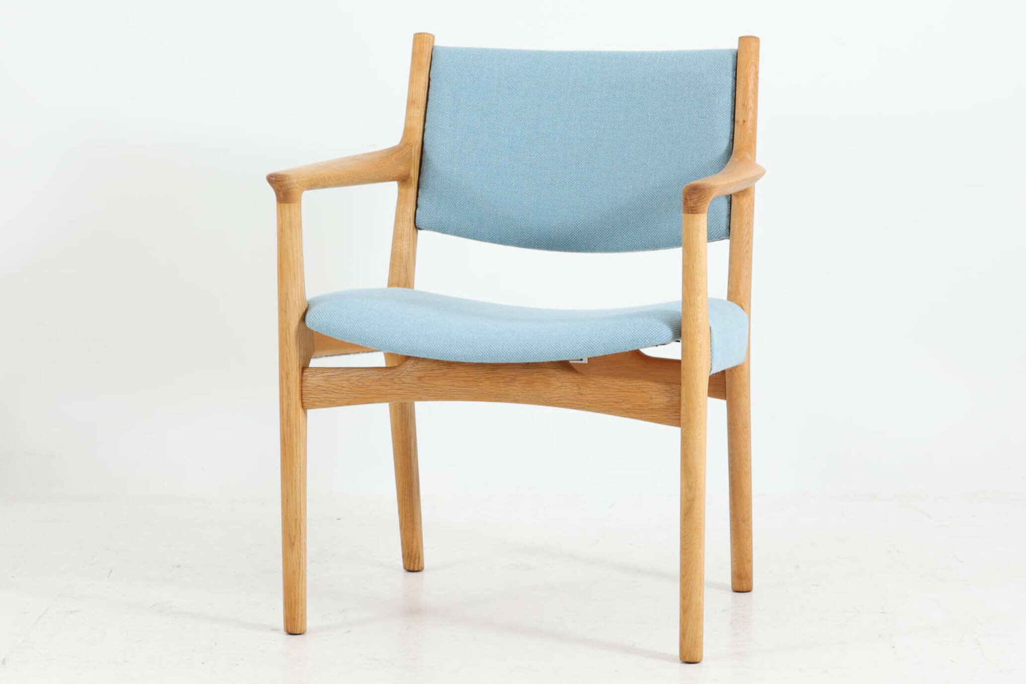 Hans J.Wegner（ハンス・J・ウェグナー）　アームチェア　JH525　オーク材　Johannes Hansen（ヨハネス・ハンセン） 【デンマーク製 アンティーク ダイニングチェア パソコンデスクチェア おしゃれ インテリア おすすめ】