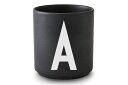 【在庫限り】【再入荷なし】 DESIGN LETTERSデザインレターズ Arne Jacobsen アルネ ヤコブセン パーソナルポーセリンカップ（A～M） ブラック【北欧雑貨 デンマーク インテリア アルネヤコブセン おしゃれ 食器 マグカップ コップ グラス】