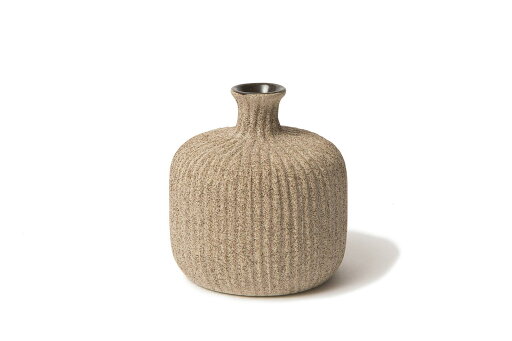 LINDFORMリンドフォーム フラワーベース/一輪挿し BOTTLE サンドミディアムストライプ 高さ7cm【北欧雑貨 インテリア 花瓶 フラワーベース 一輪挿し 置物 おしゃれ モノトーン 観葉植物 グリーン ハンドメイド 陶器 陶磁器 リビング雑貨】 LINDFORMリンドフォーム フラワーベース/一輪挿し BOTTLE サンドミディアムストライプ 高さ7cm【北欧雑貨 インテリア 花瓶 フラワーベース 一輪挿し 置物 おしゃれ モノトーン 観葉植物 グリーン ハンドメイド 陶器 陶磁器 リビング雑貨】