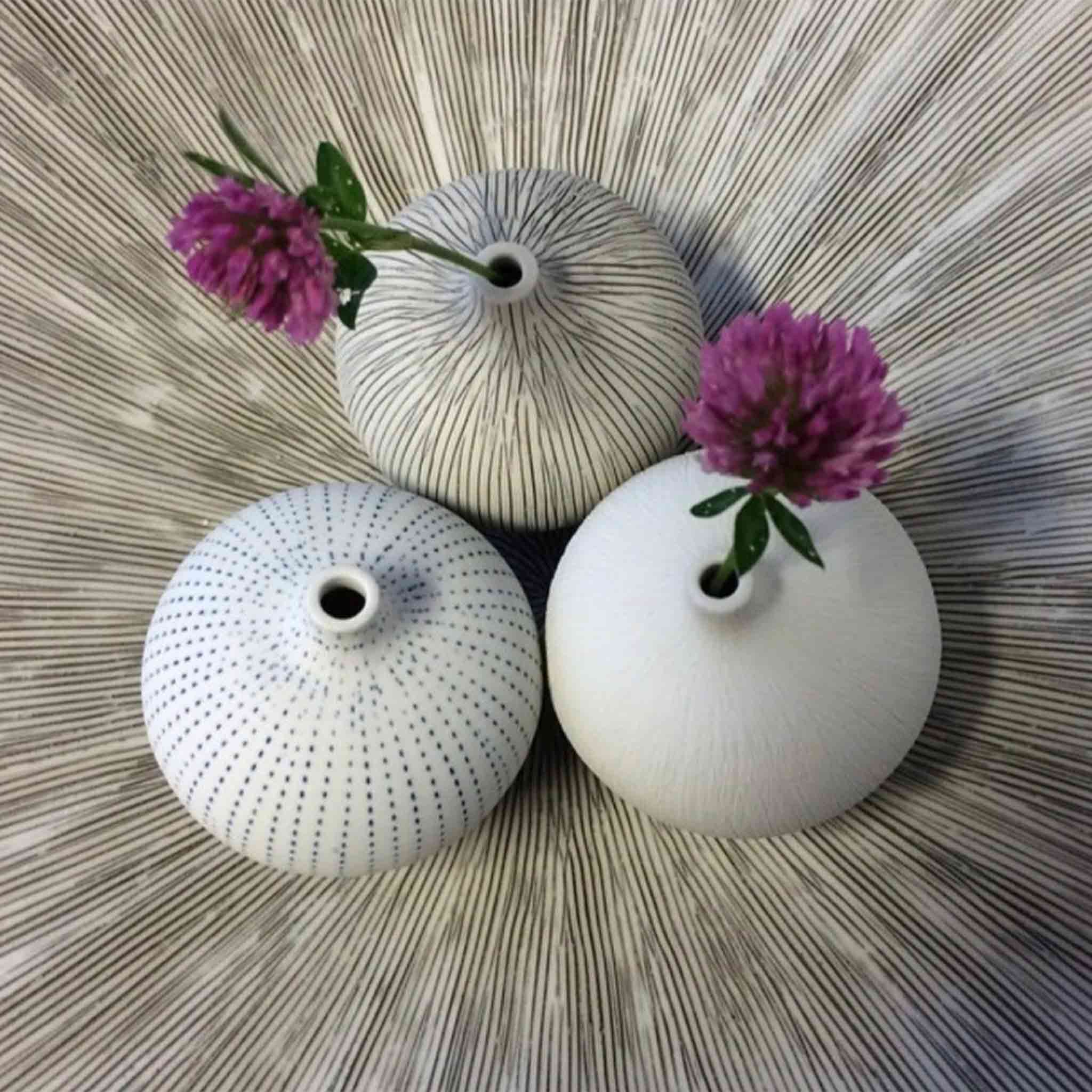 LINDFORM リンドフォーム フラワーベース Bari グレーストライプ Sサイズ 北欧 花瓶 一輪挿し 花器 インテリア スウェーデン 北欧陶器 北欧デザイン 観葉植物 グリーン 置き物 陶器ベース ナチュラル モダン 和モダン ギフト 小物 [2]