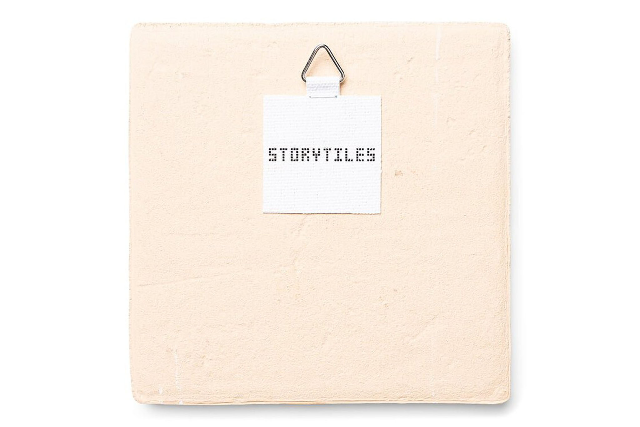 StoryTiles オランダ製セラミックタイル/陶板/ウォールデコレーション Catching Dreams Mサイズ(13×13cm) 【ウォールアート ウォールデコレーション セラミック 陶器 タイル 陶板 北欧雑貨 モノトーン おしゃれ インテリア モノクロ 壁掛け 小物 可愛い レトロ ビンテ [2]