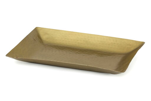 Bloomingville ブルーミングヴィル エンボス加工を施したブラスカラーのメタル製装飾トレイ Kobra Tray 長方形 【北欧 インテリア モダン 収納 アクセサリー トレイ ナチュラル おしゃれ キッチン リビング シンプル 白黒 モノクロ モノトーン プレート】 Bloomingville ブルーミングヴィル エンボス加工を施したブラスカラーのメタル製装飾トレイ Kobra Tray 長方形 【北欧 インテリア モダン 収納 アクセサリー トレイ ナチュラル おしゃれ キッチン リビング シンプル 白黒 モノクロ モノトーン プレート】