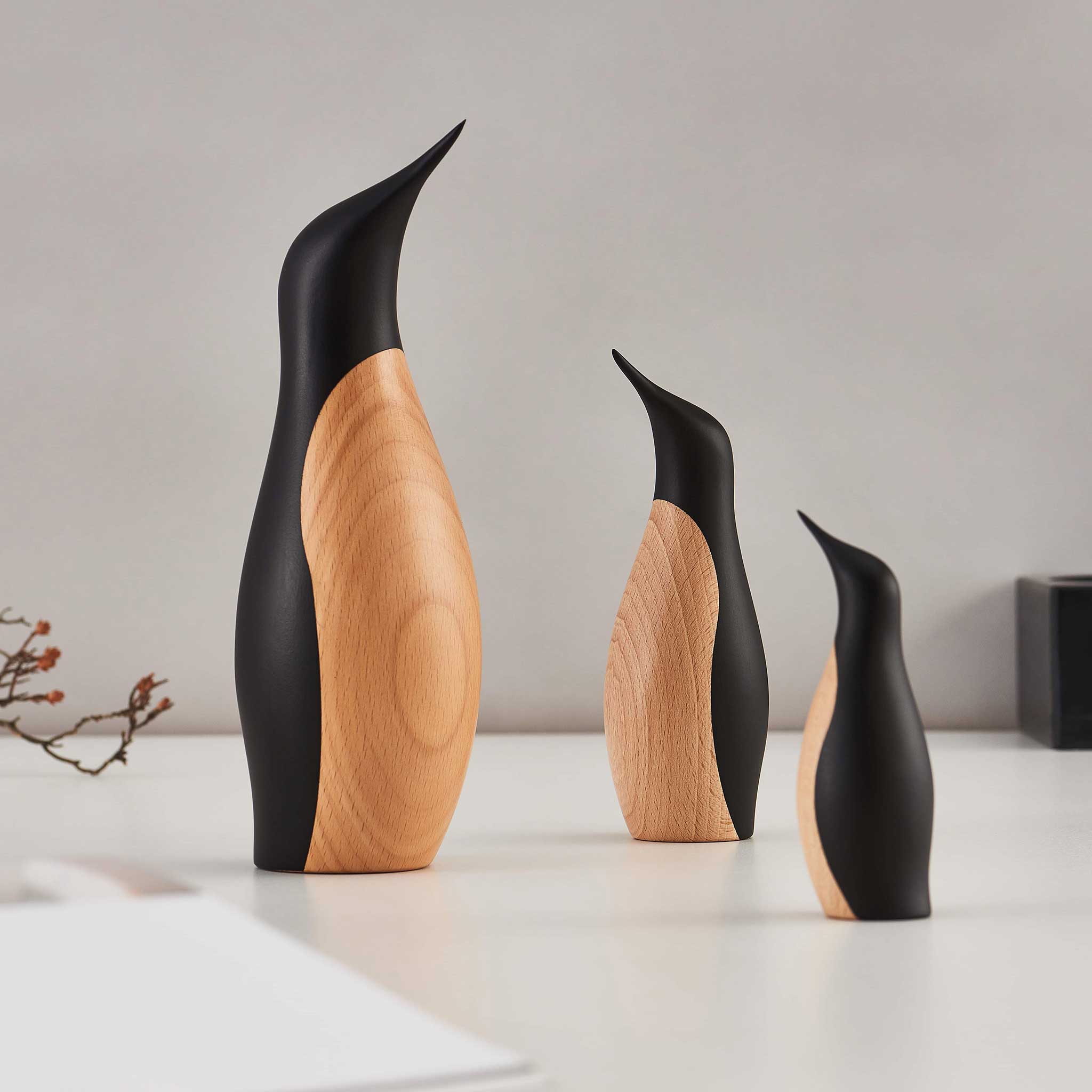 ARCHITECTMADE アーキテクトメイド Penguin ペンギン Large 日本 正規品 正規販売店 北欧雑貨 天然木 無垢材 ナチュラル 置き物 デンマーク モダン ミニマル 木製 クラフト オブジェ インテリア雑貨 シンプルの商品画像 2