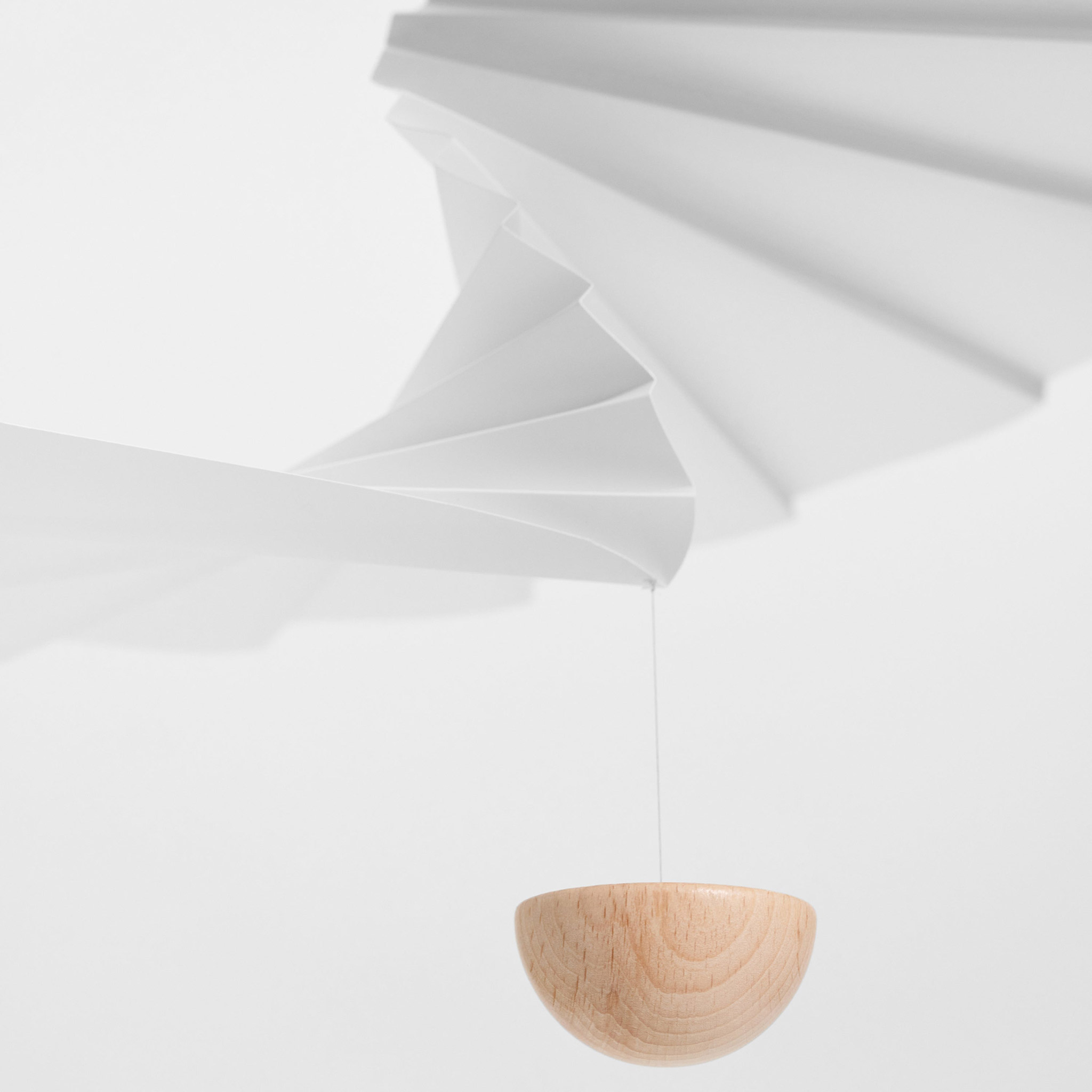 モビール 北欧 デンマーク製 Air Flow 36 エアーフロー フレンステッドモビール おしゃれ インテリア 雑貨 赤ちゃん 天井 吊り下げ オブジェ 飾り 装飾 デコレーション オーナメント 送料無料 テンポ モダン シンプル プレゼント 出産 [2]