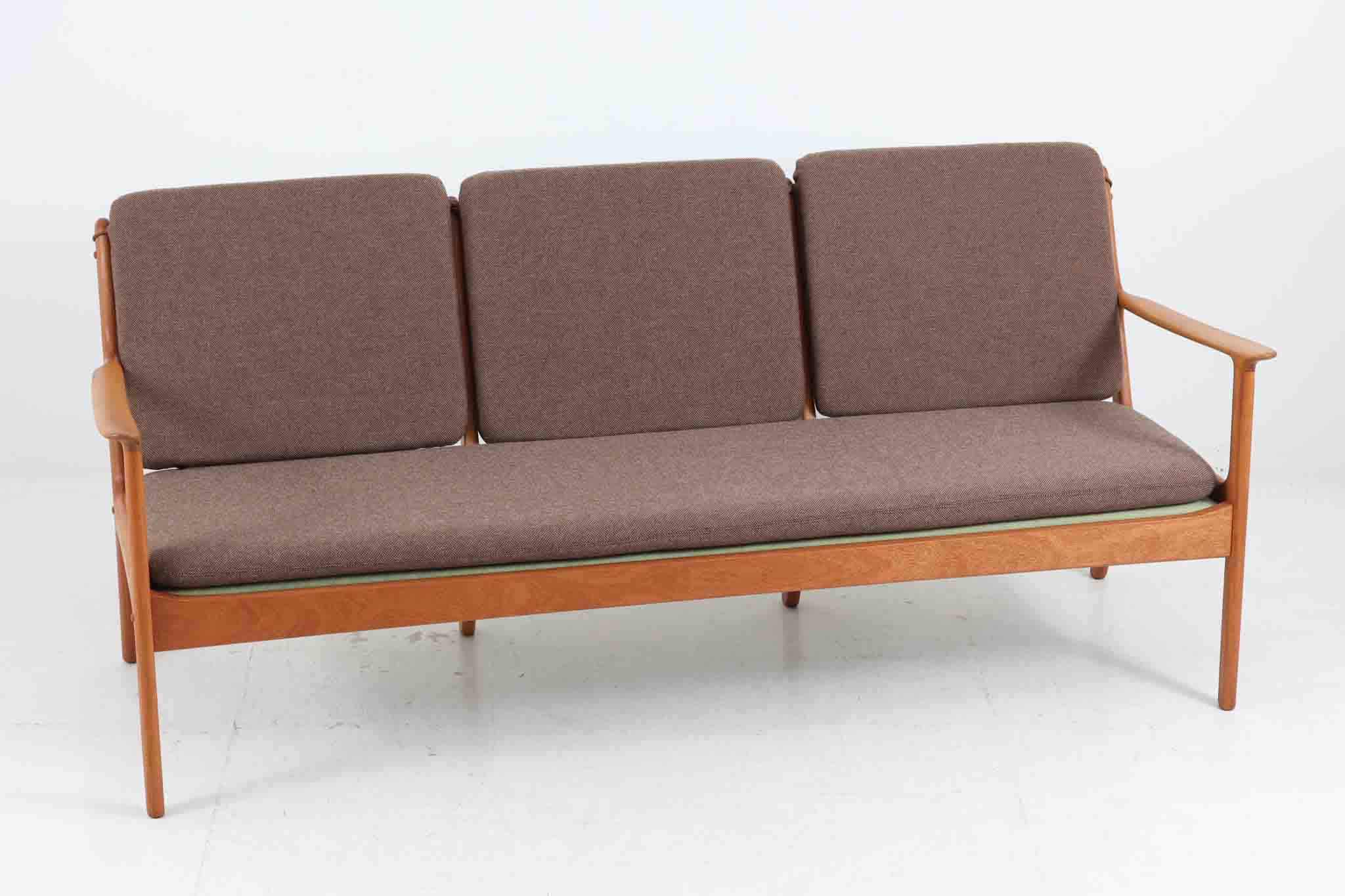 Ole Wanscher(オーレ・ヴァンシャー) PJ112 トリプルソファ マホガニー材 デンマーク製 北欧家具ビンテージ【3人掛けソファ 3P アンティーク 北欧インテリア デザイナー おしゃれ リビング】 [3]