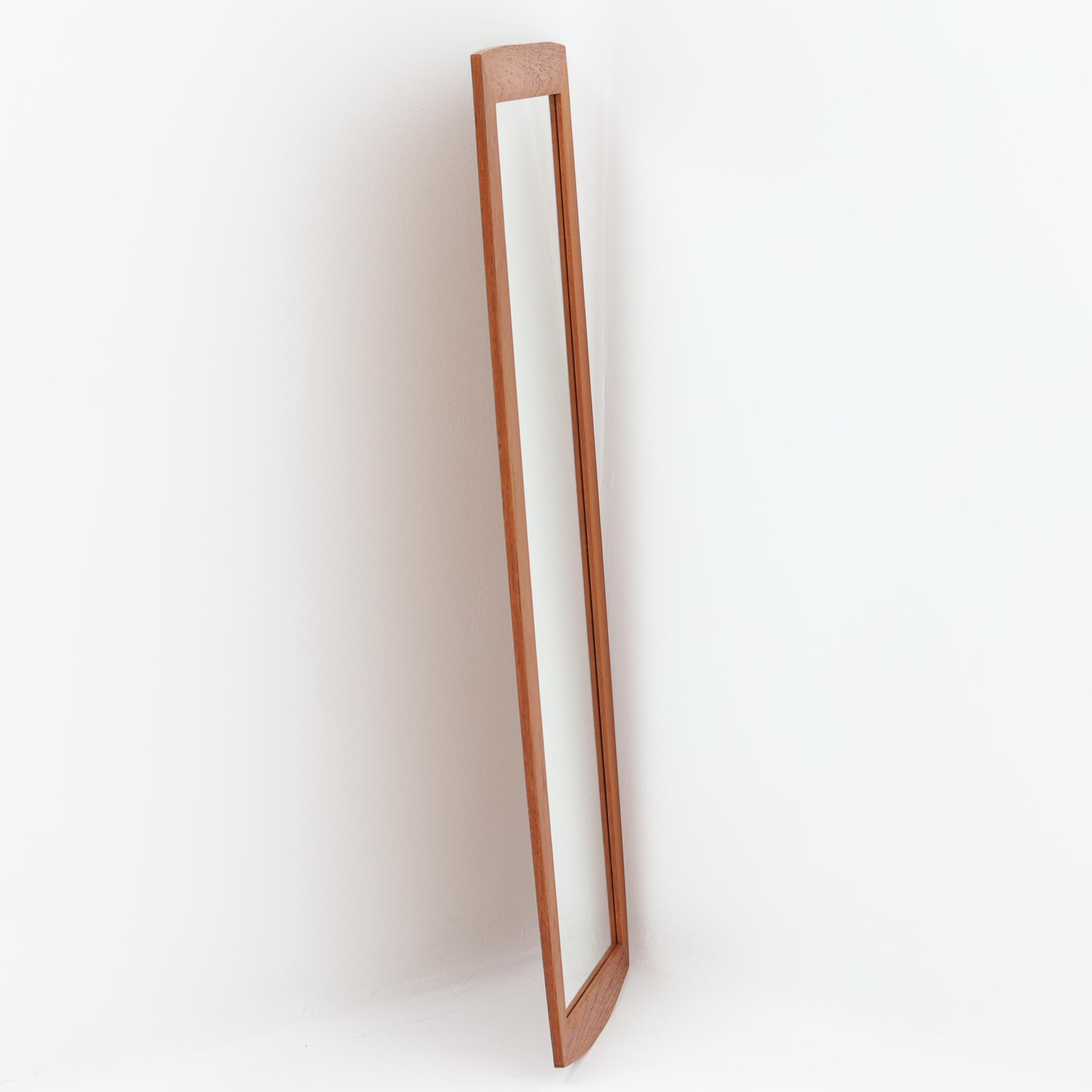 壁掛け/立掛けミラー チーク 高さ90cm デンマーク製 北欧ビンテージ家具 木製 鏡 壁面インテリア ナチュラルデザイン シンプル装飾 [2]
