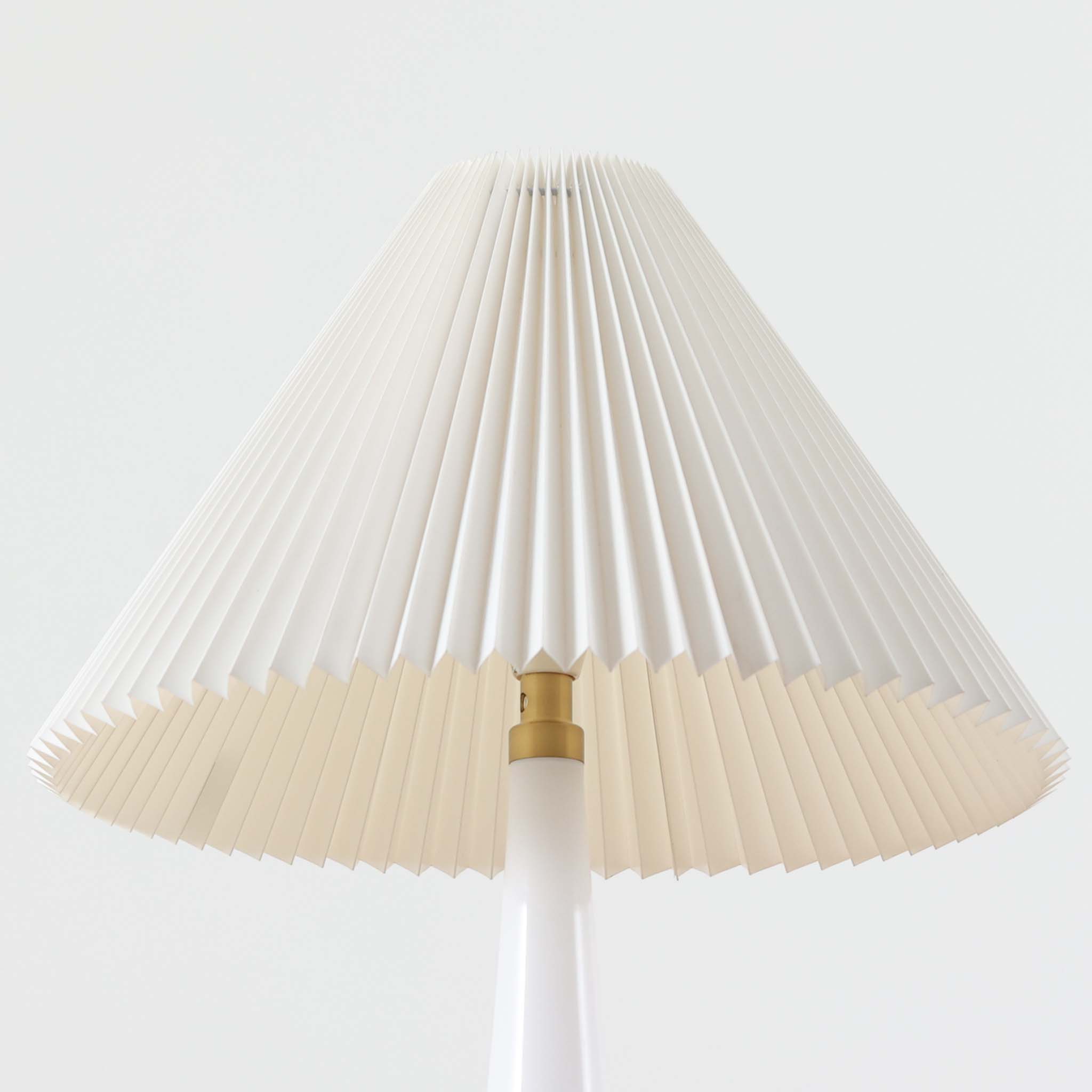 Esben Klint テーブルランプ Model 311 高さ48cm Le Klint エスベン・クリント レ・クリント デンマーク製 北欧ビンテージ照明 北欧照明 プリーツシェード テーブルライト 間接照明 ベッドサイドランプ [3]