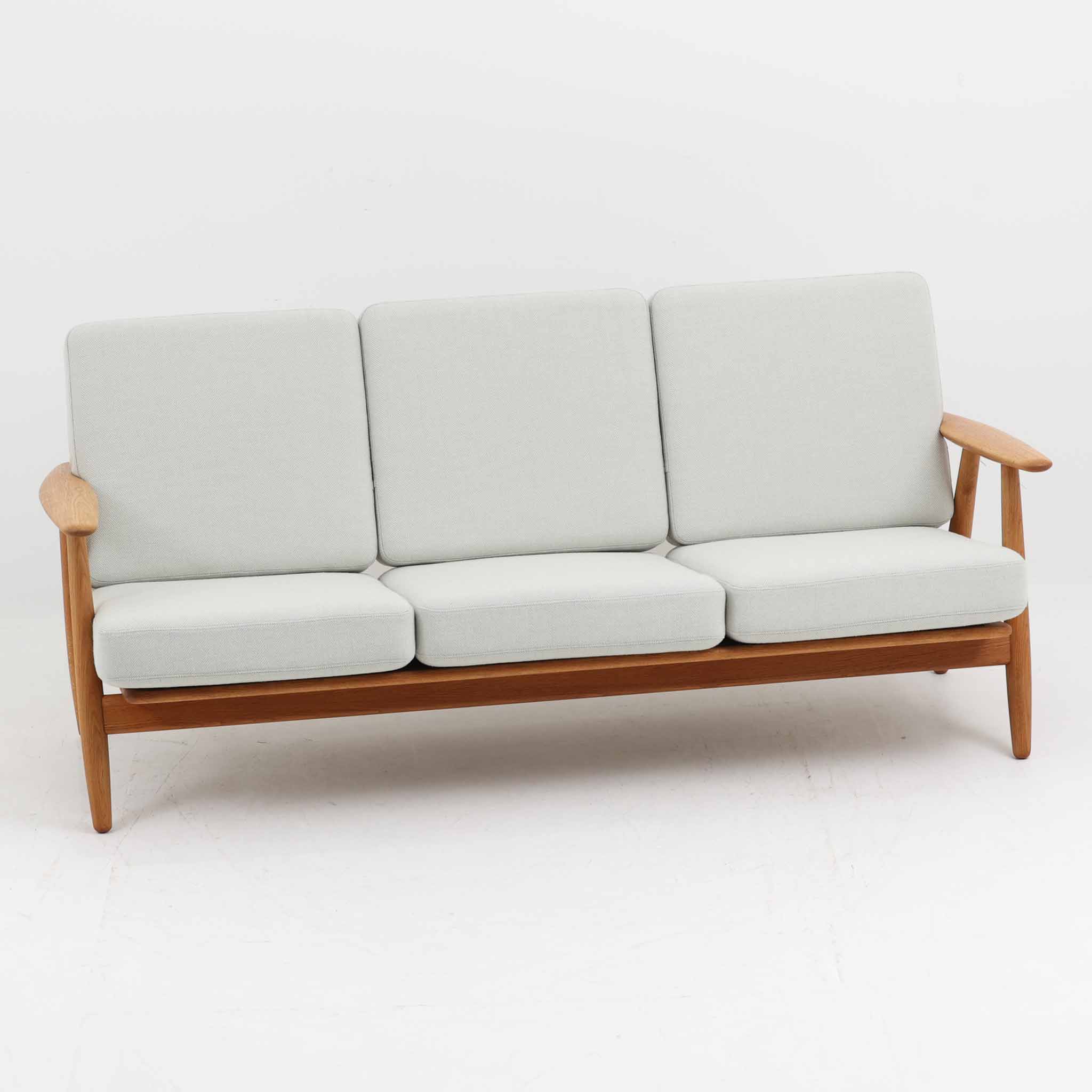 Hans J. Wegner トリプルソファ GE240 オーク Getama ハンス・J・ウェグナー ゲタマ デンマーク製 北欧ビンテージ家具 三人掛けソファ 木製フレーム ラウンジソファ 北欧家具 モダン リビングソファ [2]