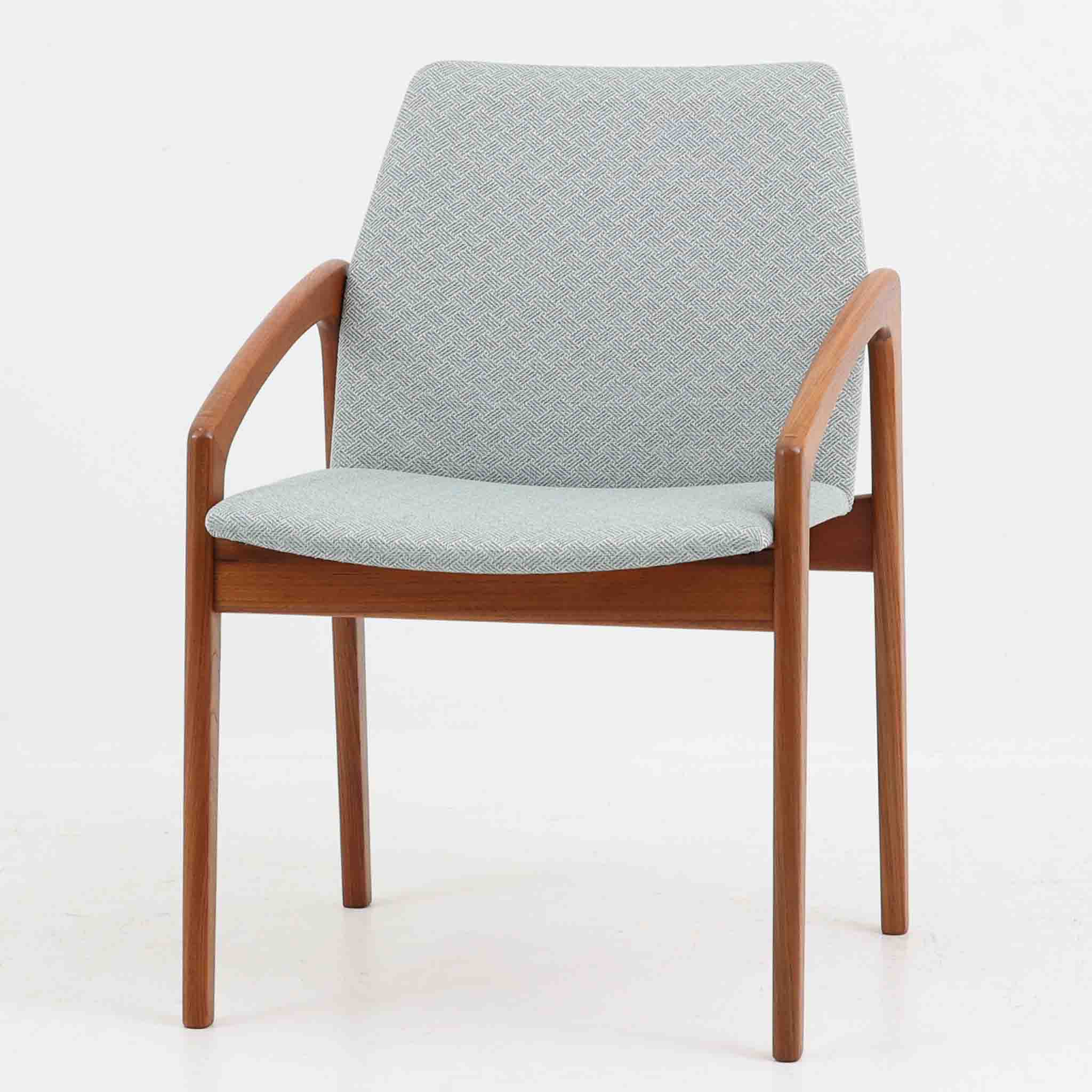 Henning Kjaernulf アームチェア Model 23 チーク Korup Stolefabrik デンマーク製 北欧ビンテージ家具 北欧インテリア ダイニングチェ..