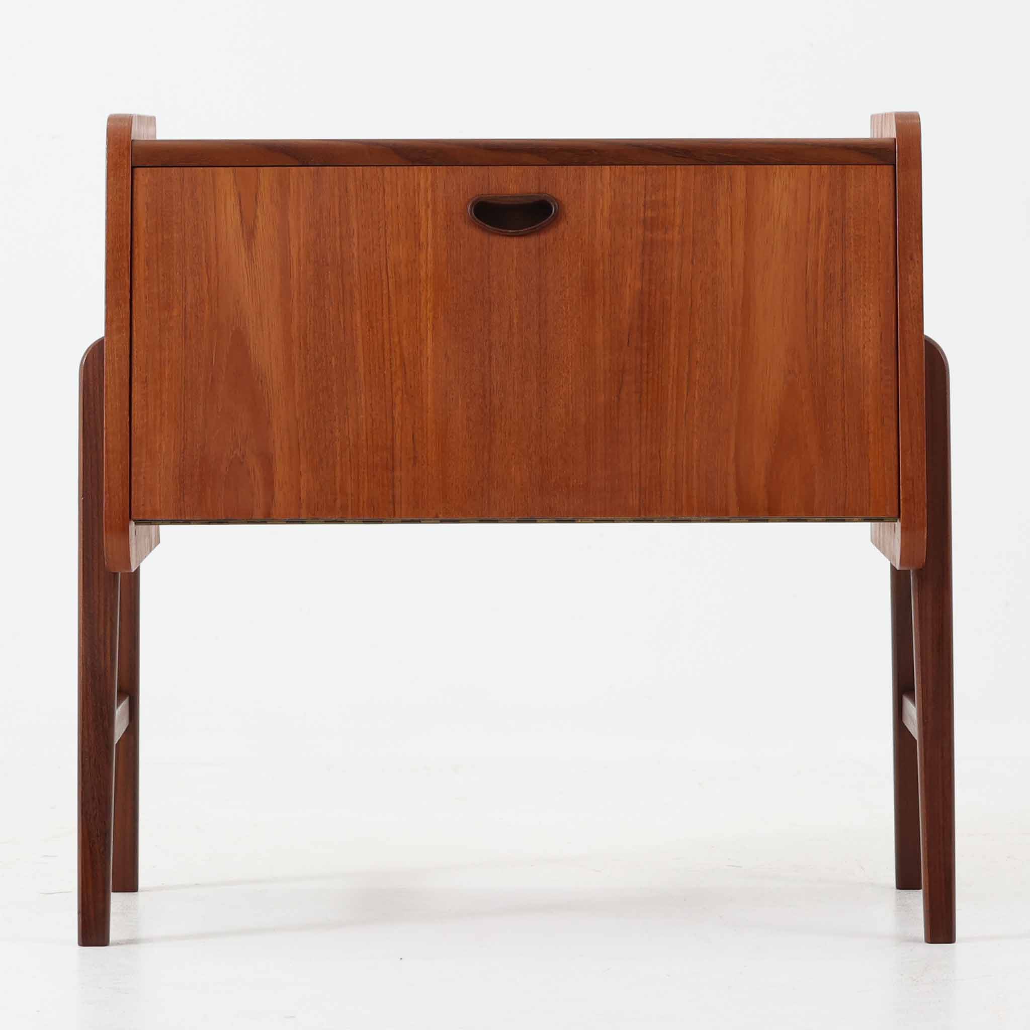 楽天市場】デンマーク 家具（キャビネット・コンソール｜収納家具