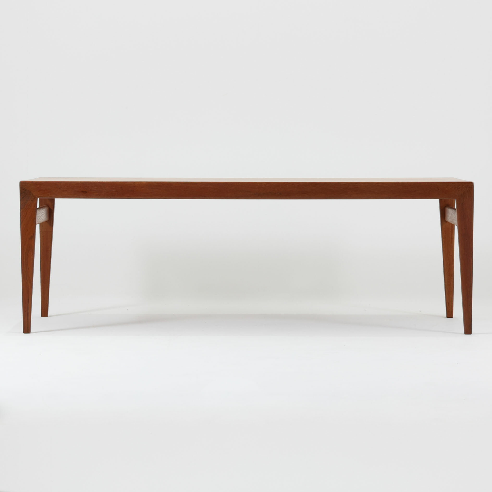 ���󥿡��ơ��֥� ��ĥ���� ������ ��150cm��210cm �ǥ�ޡ����� �̲��ӥ�ơ����ȶ� �����ơ��֥� �����ơ��֥� ��Ĺ�� ��ĥ��ǽ �ӥ�ơ��� ��ӥ��� ���Ѽ� �ȶ�