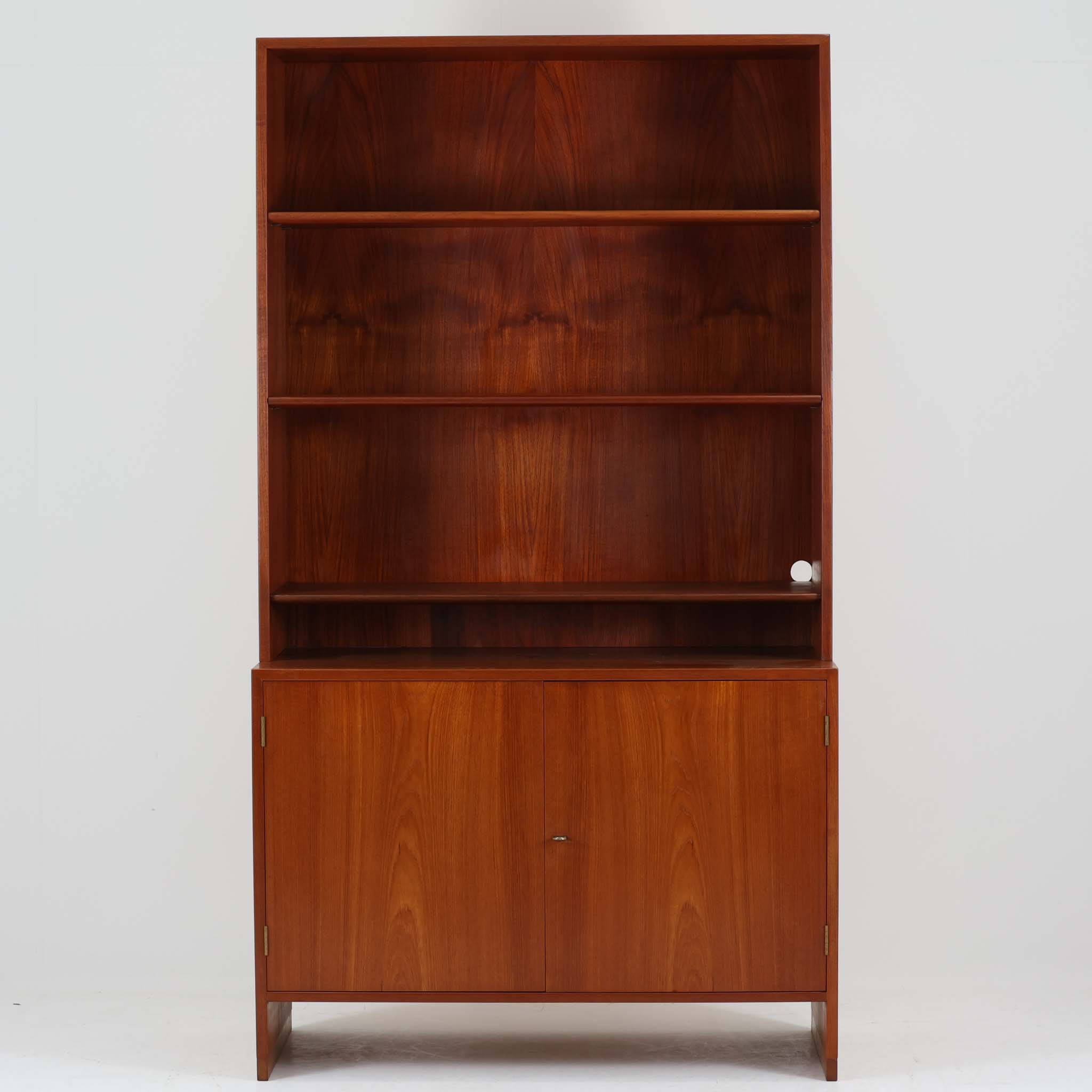樂天商城 - Hans J. Wegner ディスプレイシェルフ チーク×オーク×真鍮 幅100cm Ry Mobler ハンス・J・ウェグナー デンマーク製 北欧ビンテージ家具 飾り棚 収納棚 木製 キャビネット 真鍮金具 書棚 店舗什器 北欧家具