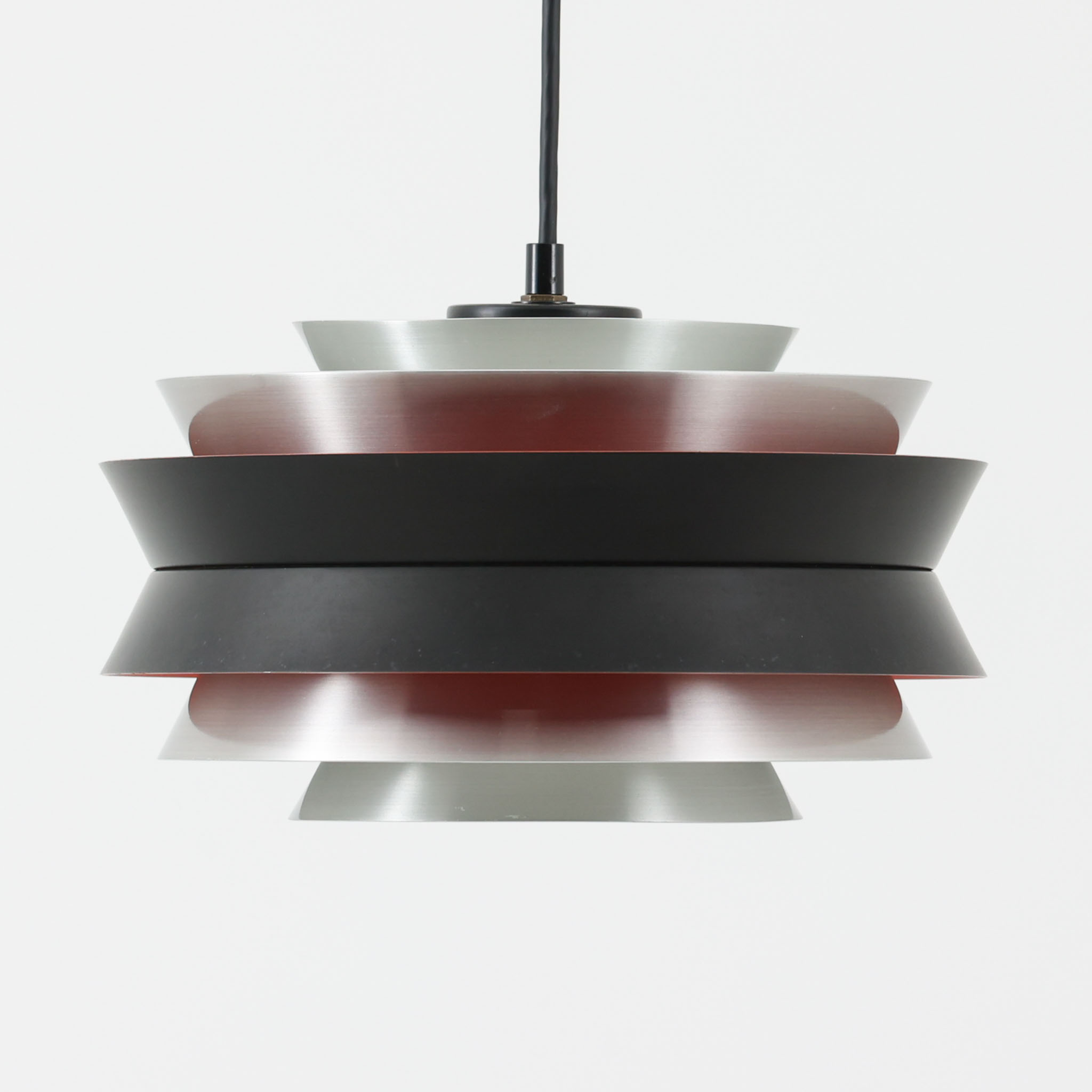 Rakuten - Carl Thore ペンダントライト Trava アルミ 直径30cm Granhaga Metallindustri カール・トレ スウェーデン製 北欧照明 北欧照明 吊り下げ照明 金属製 多層シェード 間接照明 ミッドセンチュリー