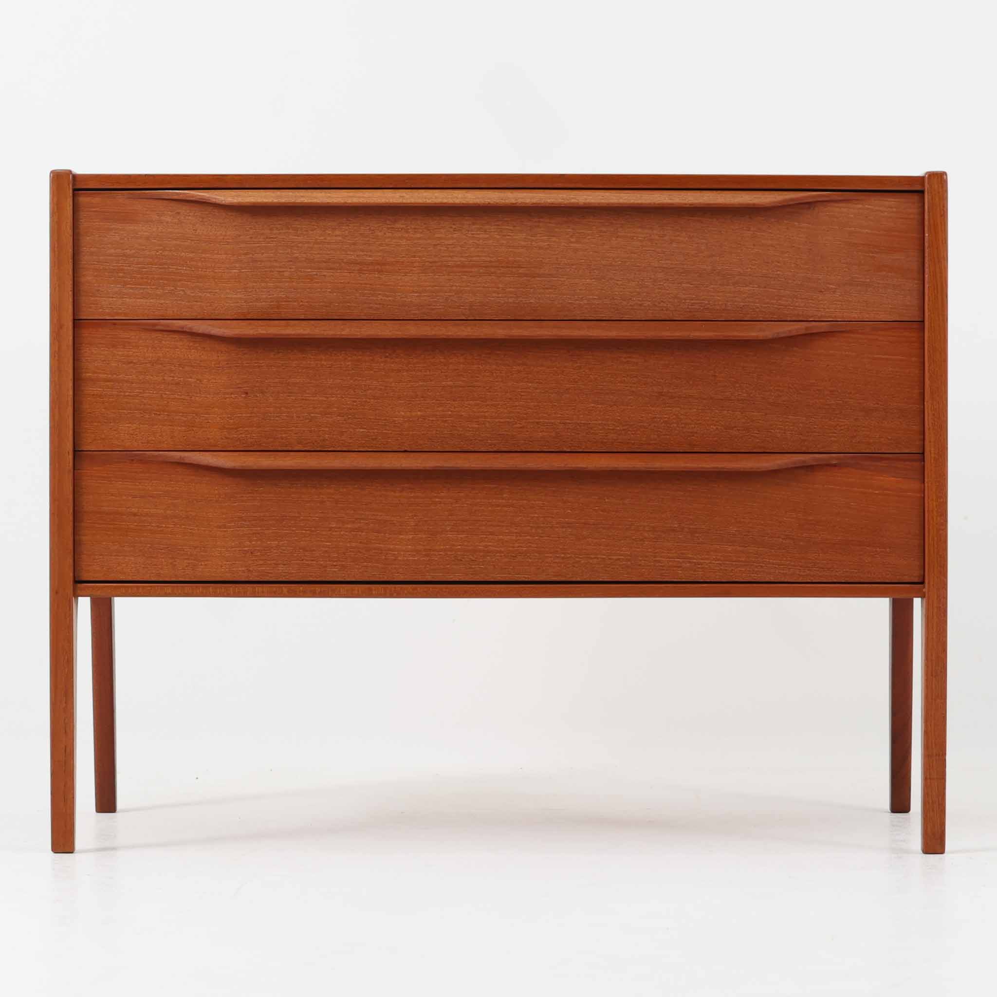 Rakuten - Aksel Kjersgaard 3段チェスト チーク材 幅79cm デンマーク製 北欧ビンテージ家具 収納家具 木製 引き出し キャビネット サイドボード ミッドセンチュリー 北欧家具 リビング収納 ヴィンテージ 家具収納