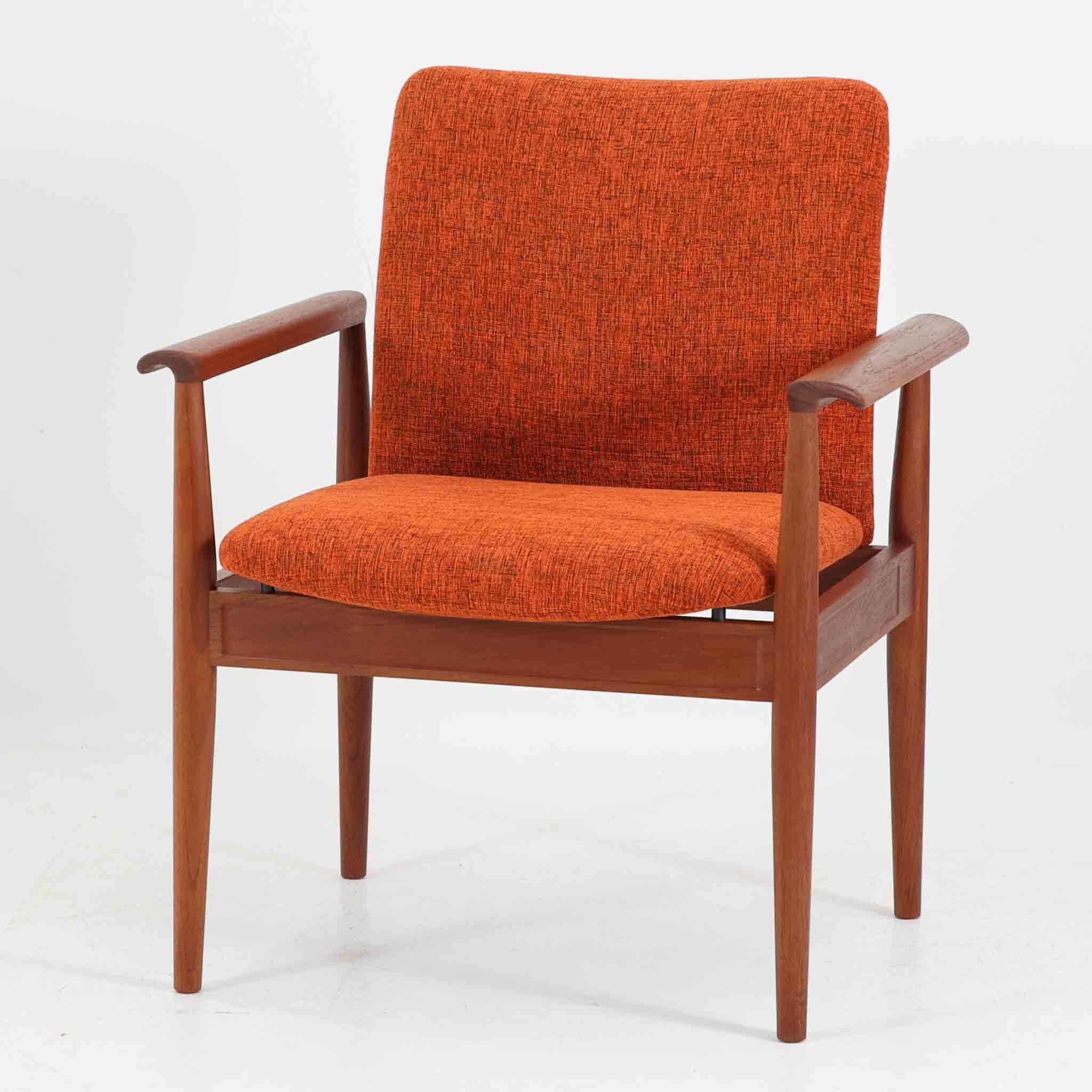 Finn Juhl アームチェア Diplomat Chair チーク材 France & Son フィン・ユール 北欧ビンテージ家具 木製 椅子 肘掛け ラウンジ 書斎 リビング 名作家具 クッション