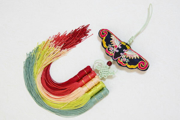 セール10%チマチョゴリの飾り 手刺繍黒パッチ5色シルクノリゲ■norige-46-s【ギフト】【お土産】