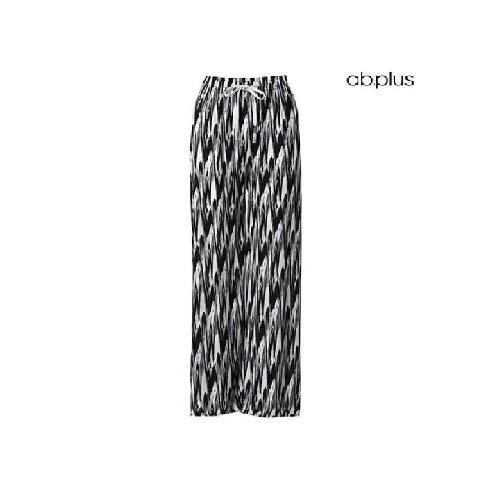 韓国で注目されているブランド ab.plus [韓国で注目されているブランド ab.plus] 幾何 リボン紐 ポイン..