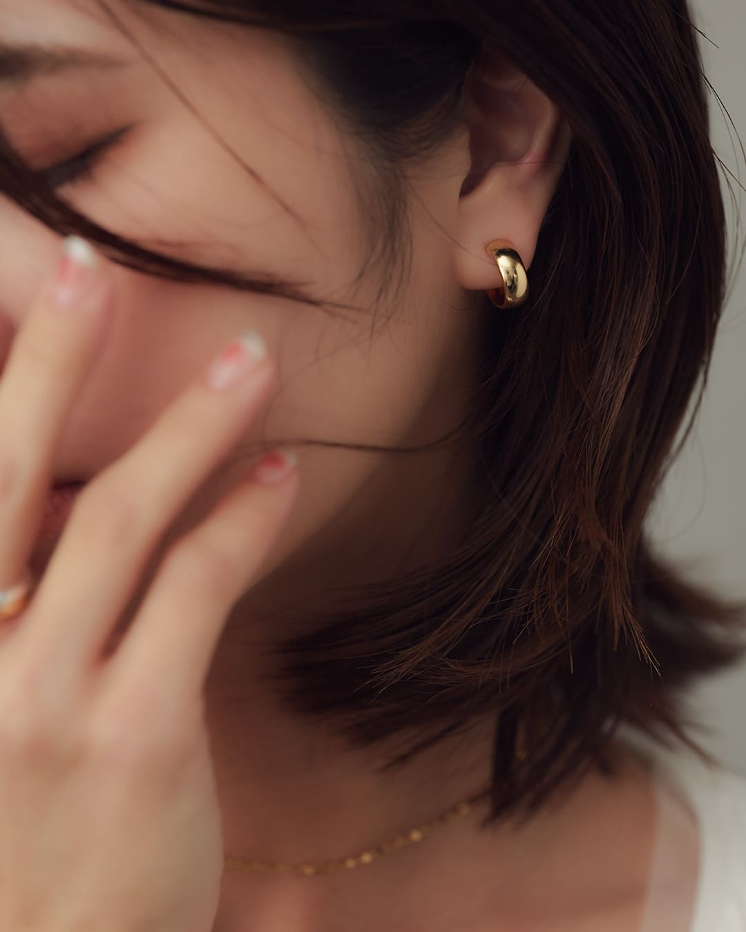 イヤリング Cライン シリコンカバー 挟むだけ ワイヤーフィット フープ 揺れる 14KGP 14金メッキ 金属アレルギー対応 大人 可愛い シンプル 上品 普段使い