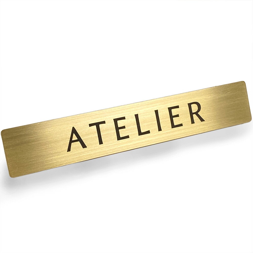 Rakuten - 【 LINE登録で300円OFF 】真鍮 ドア サイン プレート 「 ATELIER」アトリエ 工房 スタジオ ステッカー シール 12cm x 2cm