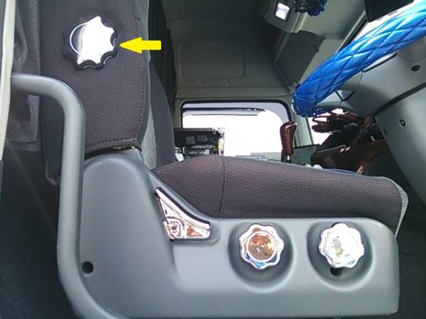 FUSO スーパーグレート　背もたれ部シートレバー　交換タイプ★高級クロームメッキ仕様★