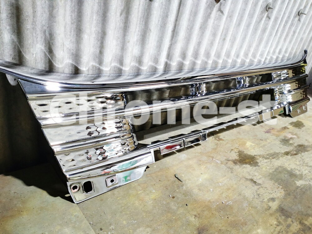 FUSO 24スーパーグレート　 フロントグリル下段　Aタイプ（溝3段）★高級クロームメッキ仕様★